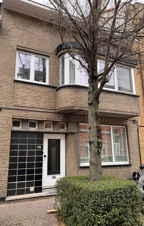 Charmante Art Deco Rijwoning أوستيند المظهر الخارجي الصورة